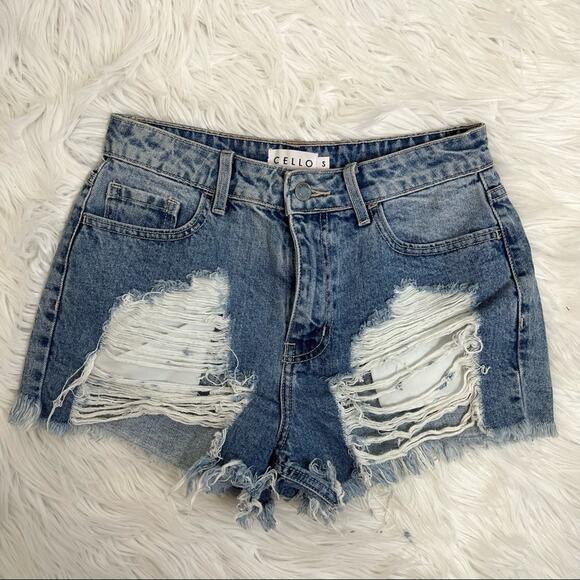 Cello Distressed Denim Shorts Size Small - Picture 3 of 10